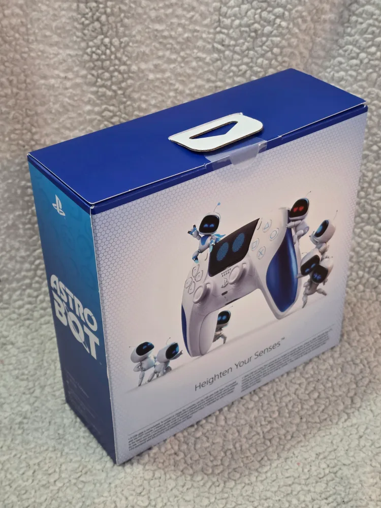 Astro Bot ps5 controller ps5 brand new image indicator(6)