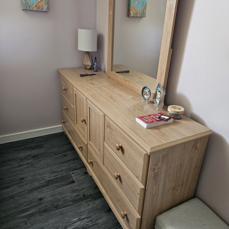 Wooden Bedroom Furniture Set
