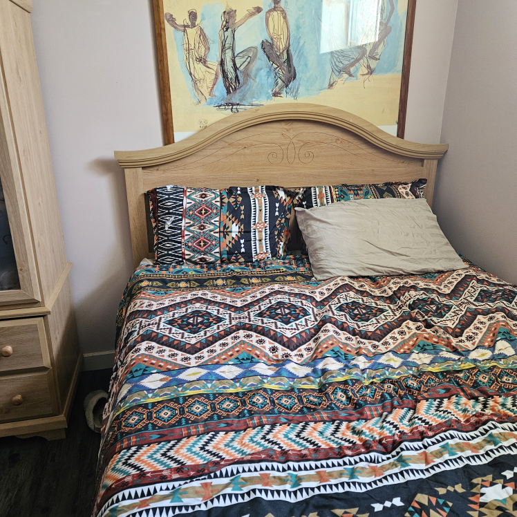 Wooden Bedroom Furniture Set - photo 4