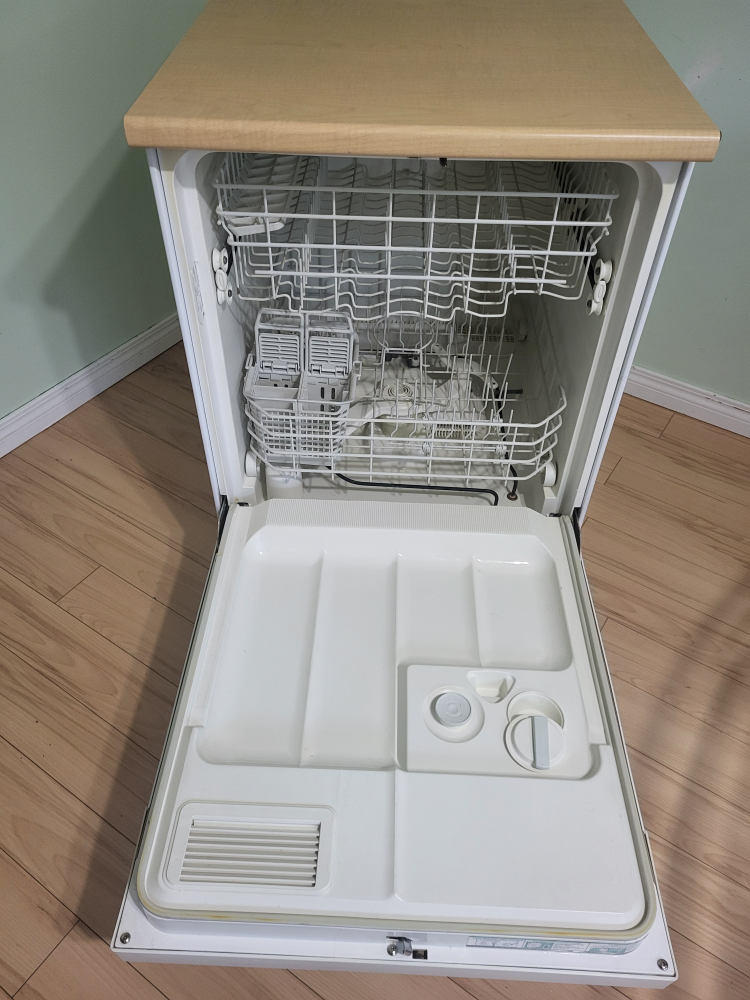 GE Portable Dishwasher - photo 2