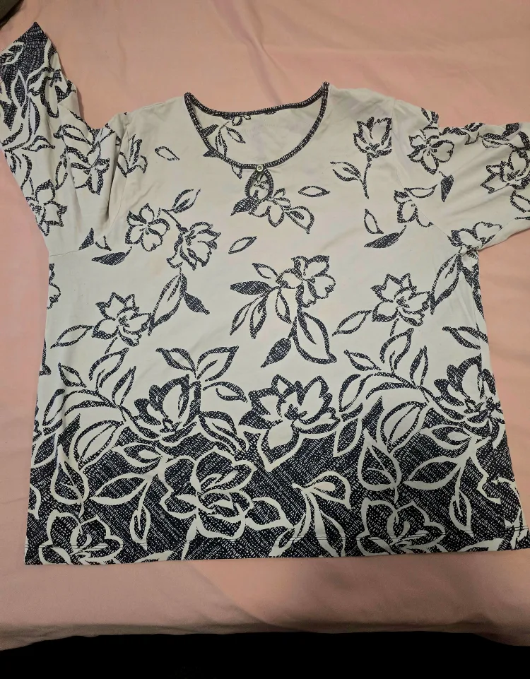 Floral Print Long Sleeve Top thumbnail
