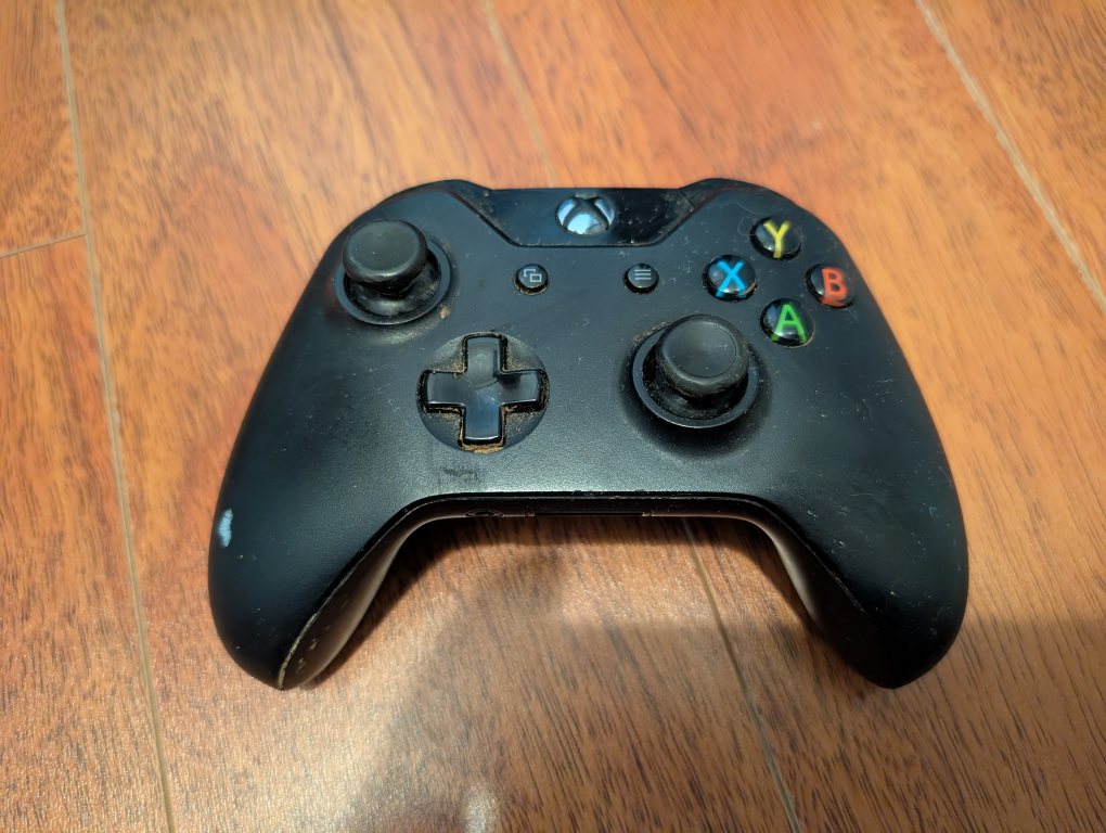 Xbox One with controllers - photo 4