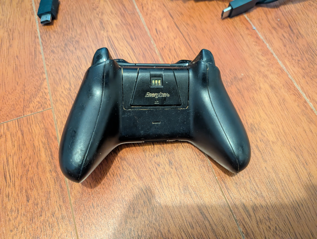 Xbox One with controllers - photo 5