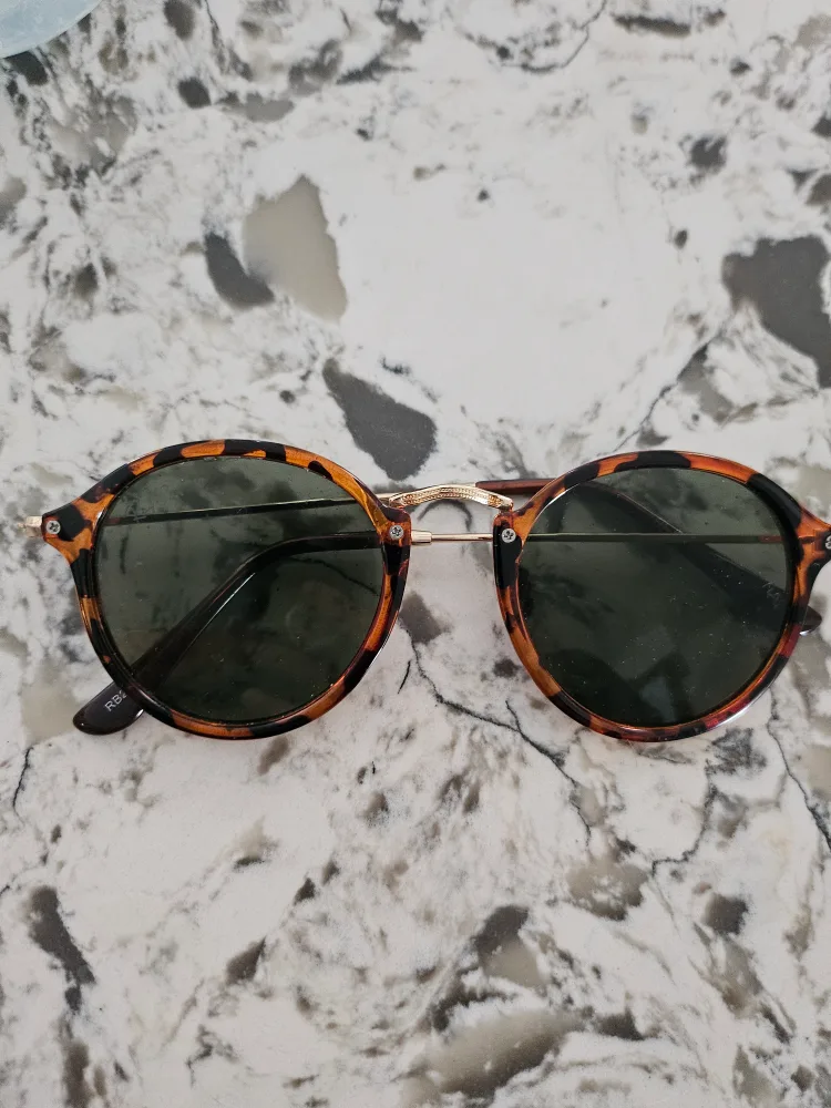 Ray-Ban Tortoise Shell Sunglasses thumbnail