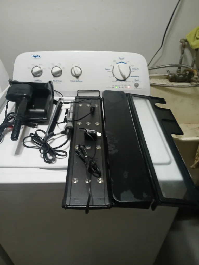 Used Fish Tank with Accessories image indicator(6)