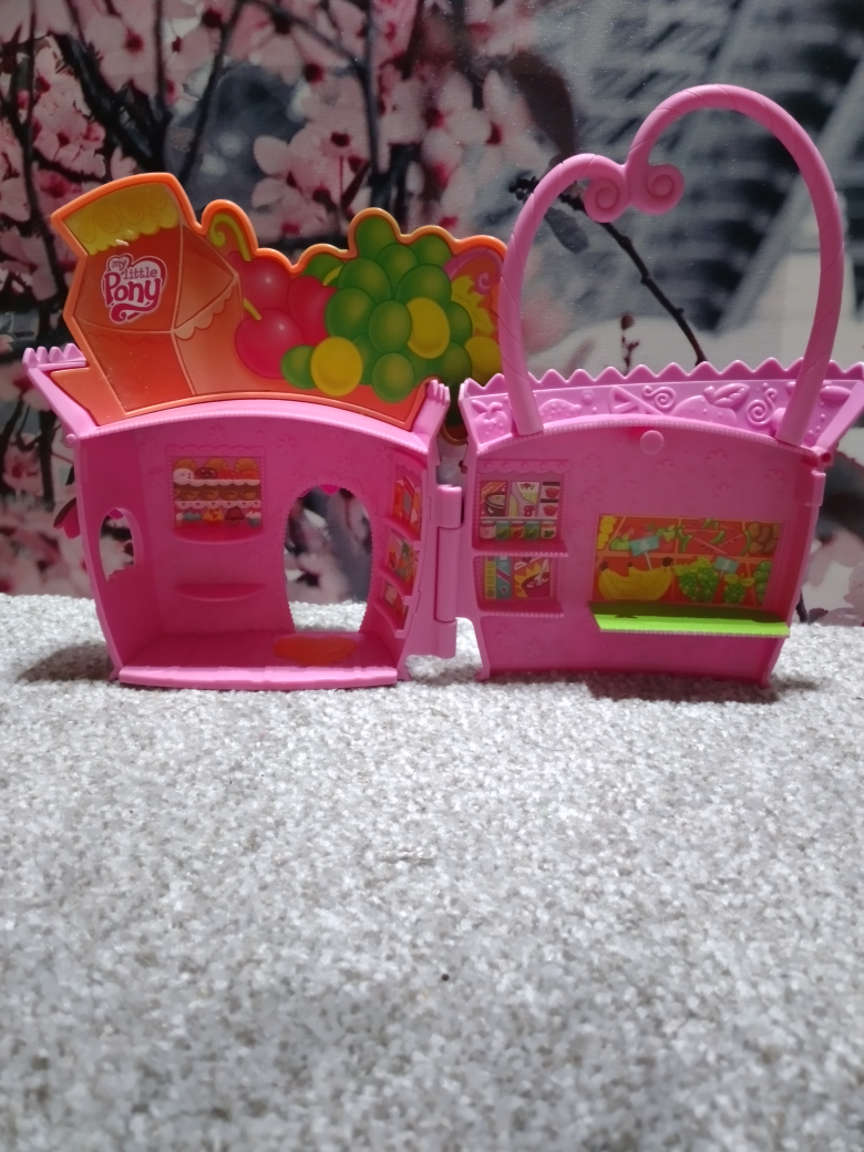 My Little Pony Playset Lot - photo 4