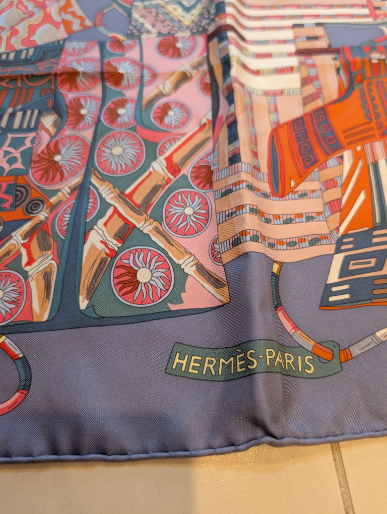 Hermes Silk Voyage En Etoffes Scarf 90 Parme Corail Rose - photo 2