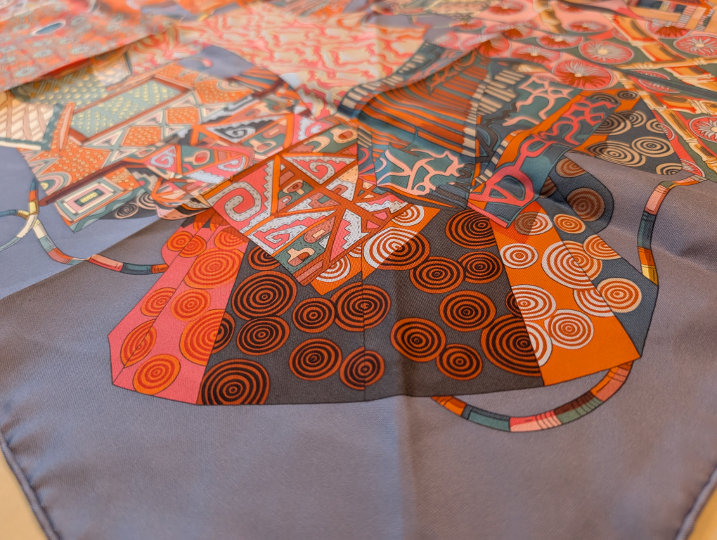 Hermes Silk Voyage En Etoffes Scarf 90 Parme Corail Rose - photo 4