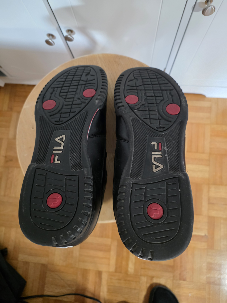 FILA Shoes- Size 8 - photo 4