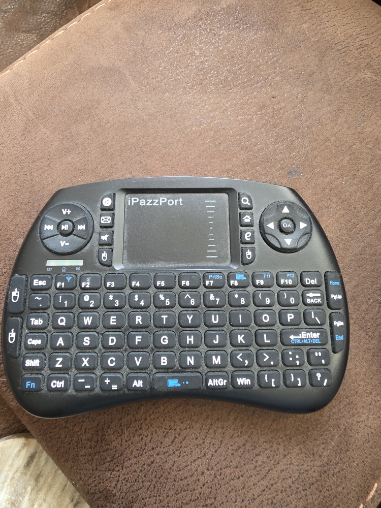 iPazzPort Mini Wireless Keyboard