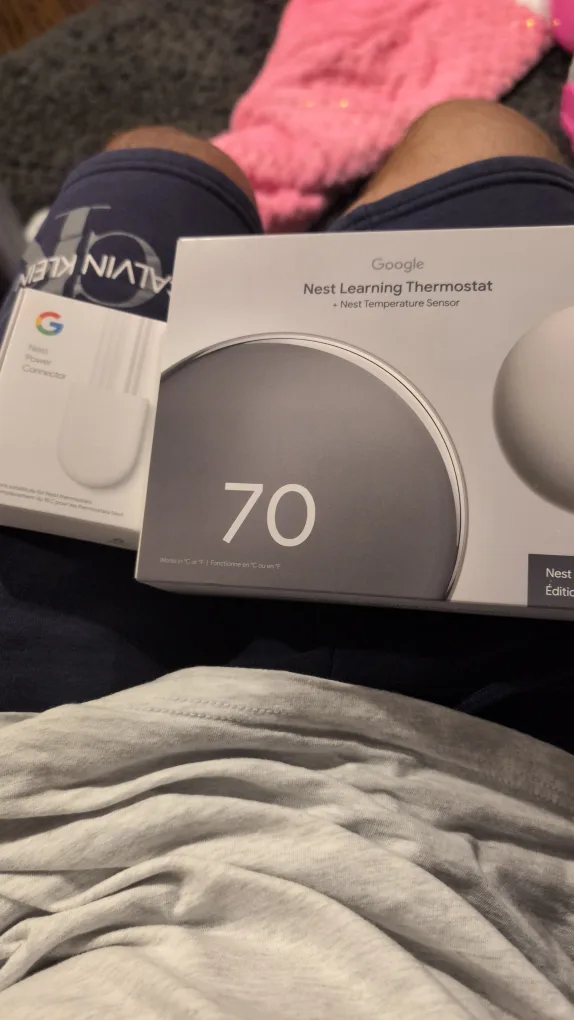 Google Nest Learning Thermostat (4th Gen) + Sensor image indicator(2)