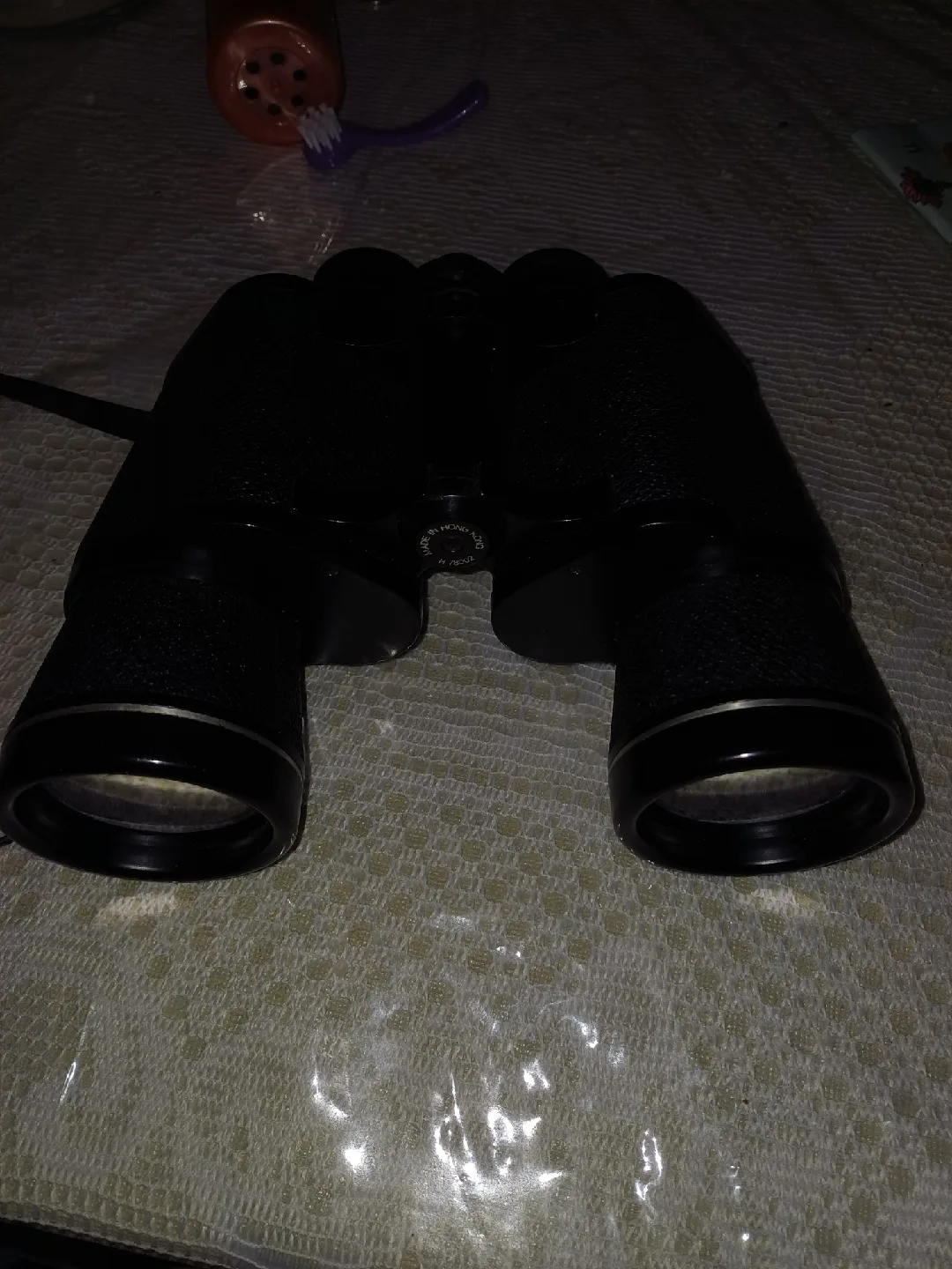 Binoculars with Carrying Case image indicator(4)