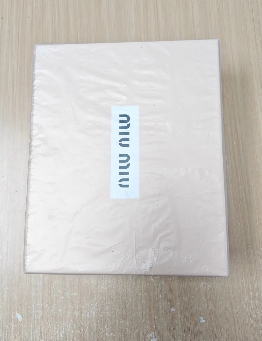 **NEW**Miu Miu Matelassé Leather Mini Bag - Red image indicator(3)