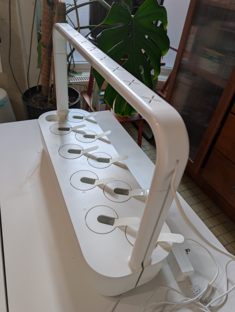 Click & Grow Smart Garden 9 + extender for lights