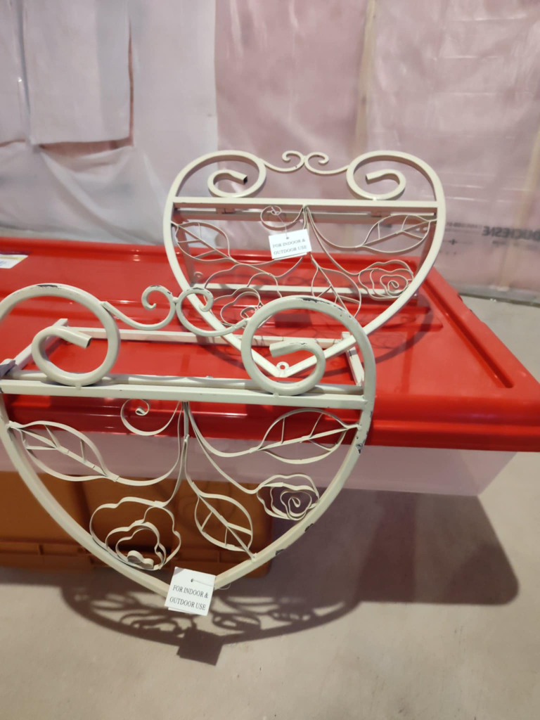 Heart-Shaped Decorative Shelves - Indoor/Outdoor - photo 3