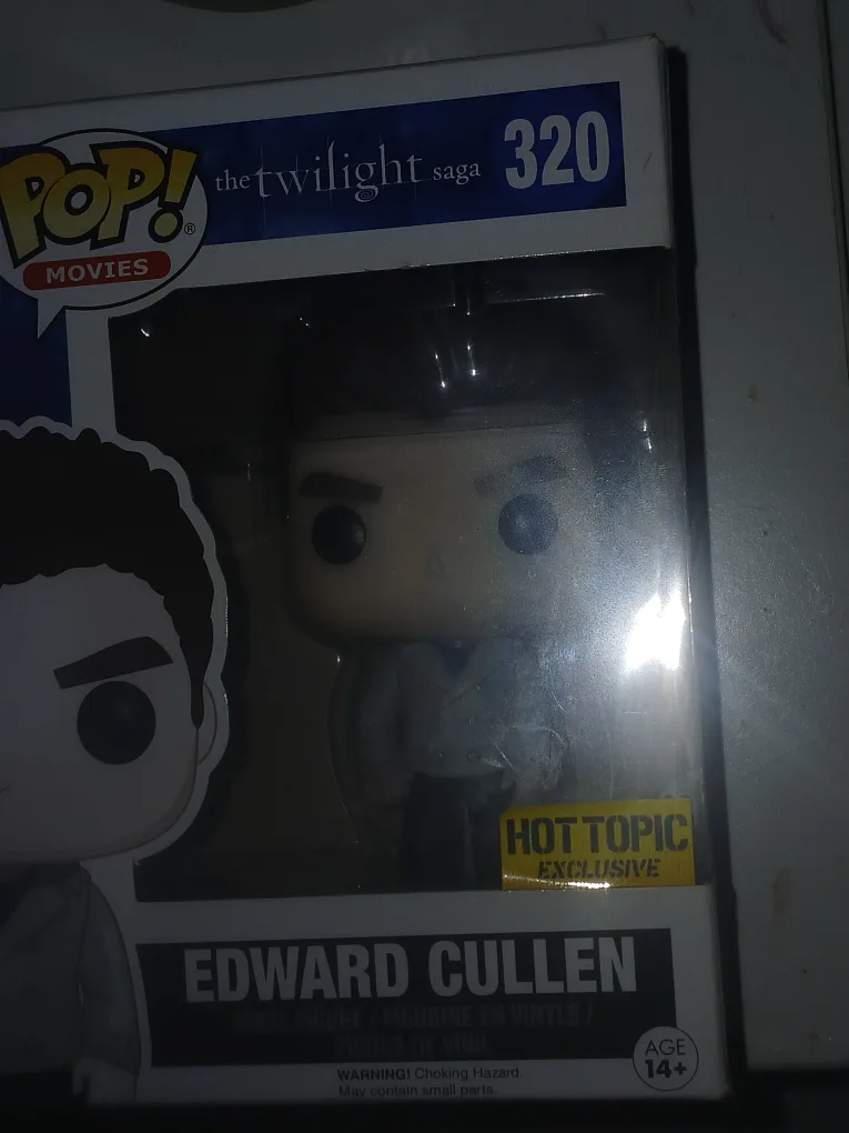 Funko Pop! Movies: Twilight - Edward Cullen #320 image indicator(3)
