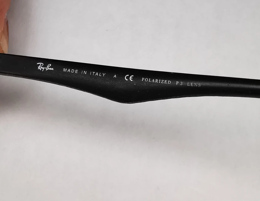 Vintage Italian Ray-Bans w official Ray Bans case - photo 4