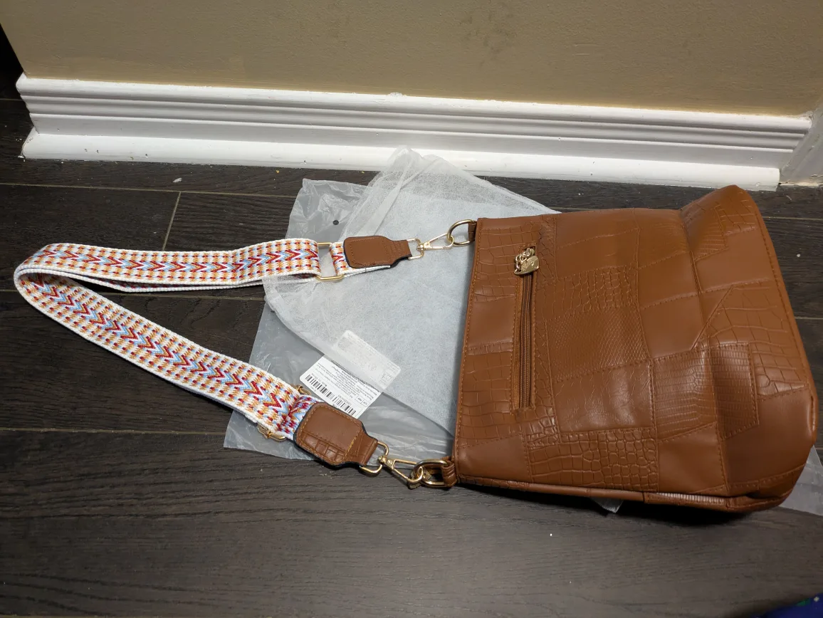 brand new women's stylish crossbody bag image indicator(4)