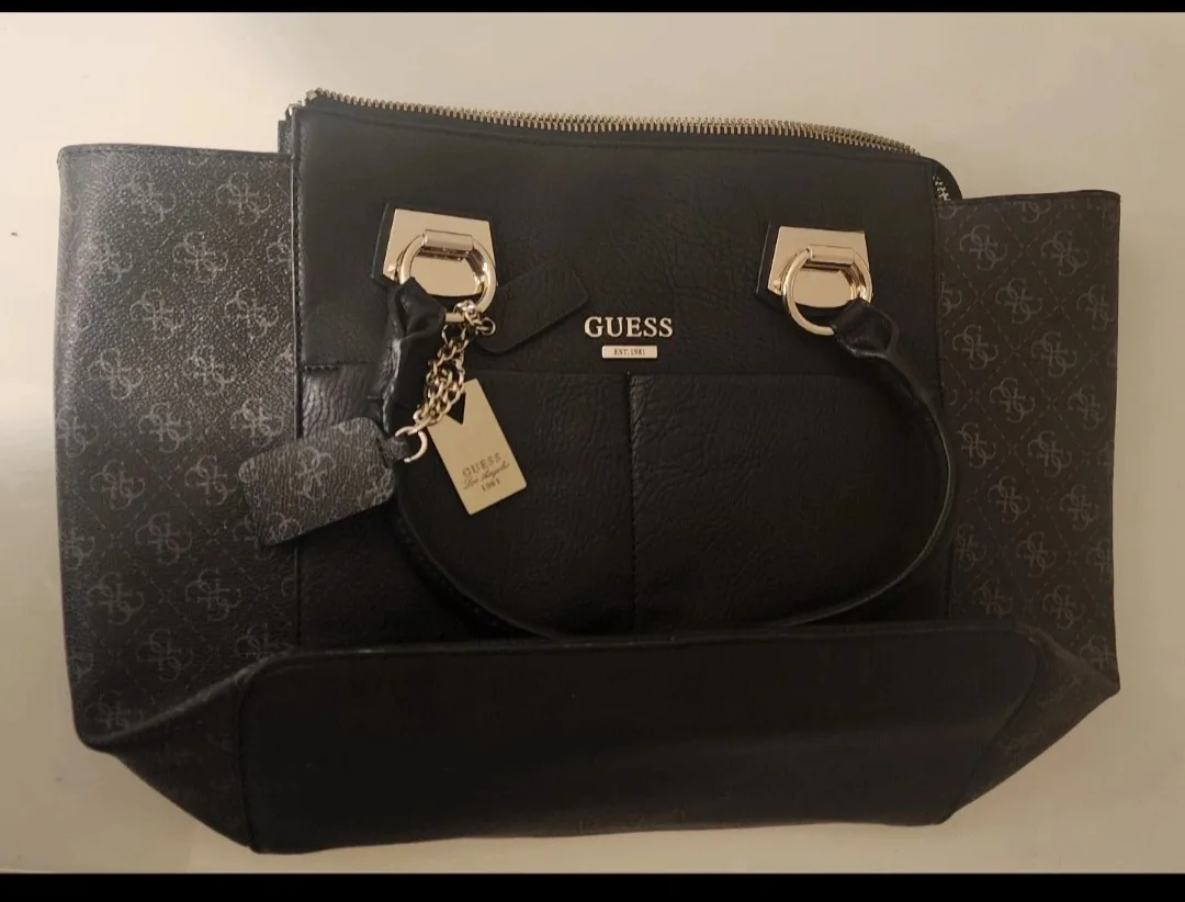 GUESS Est 1981 Black Tote Bag image indicator(3)