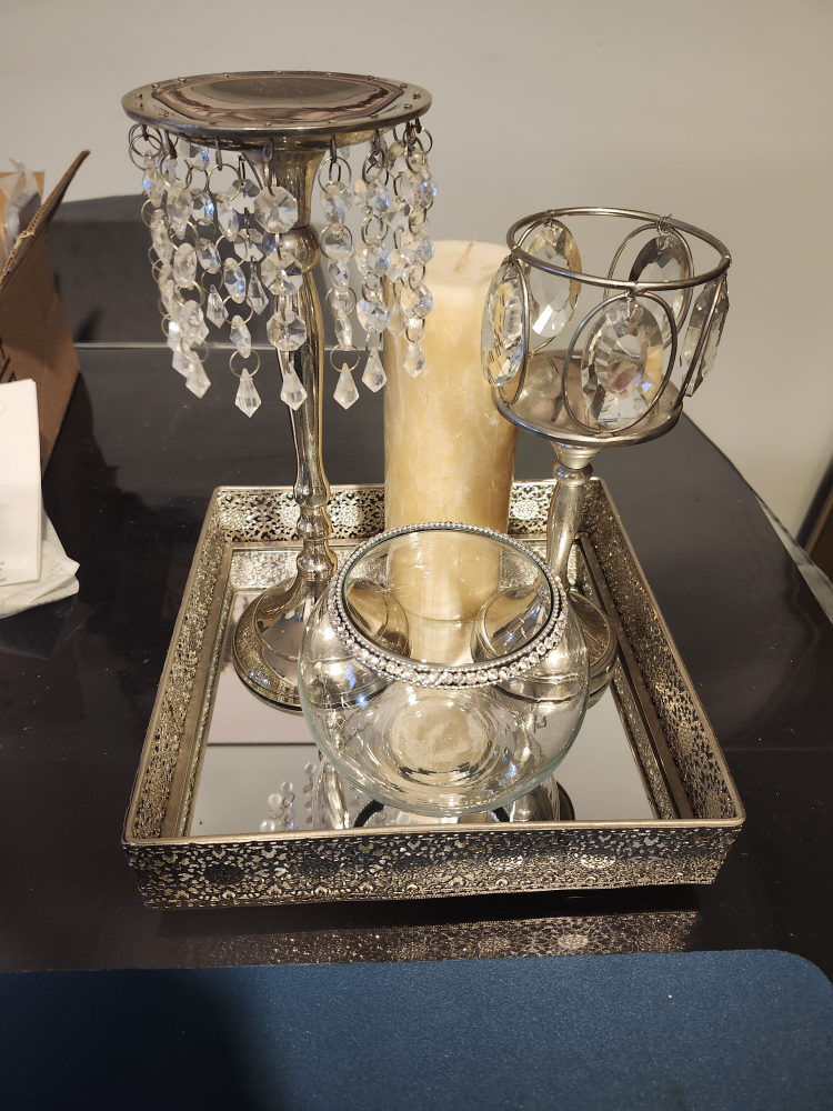 Decor pieces