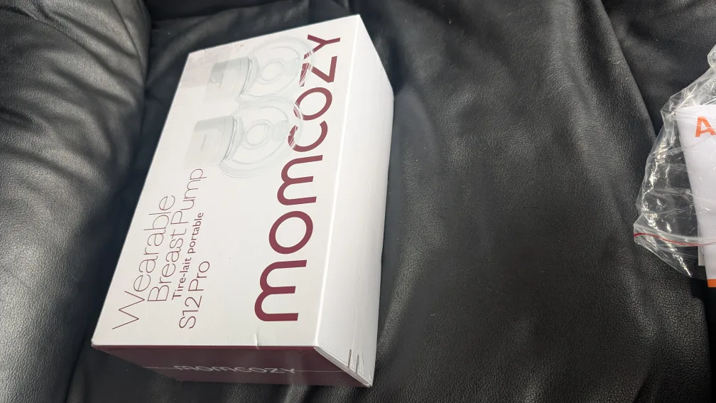 Momcozy Wearable Breast Pump - brand-new sealed thumbnail