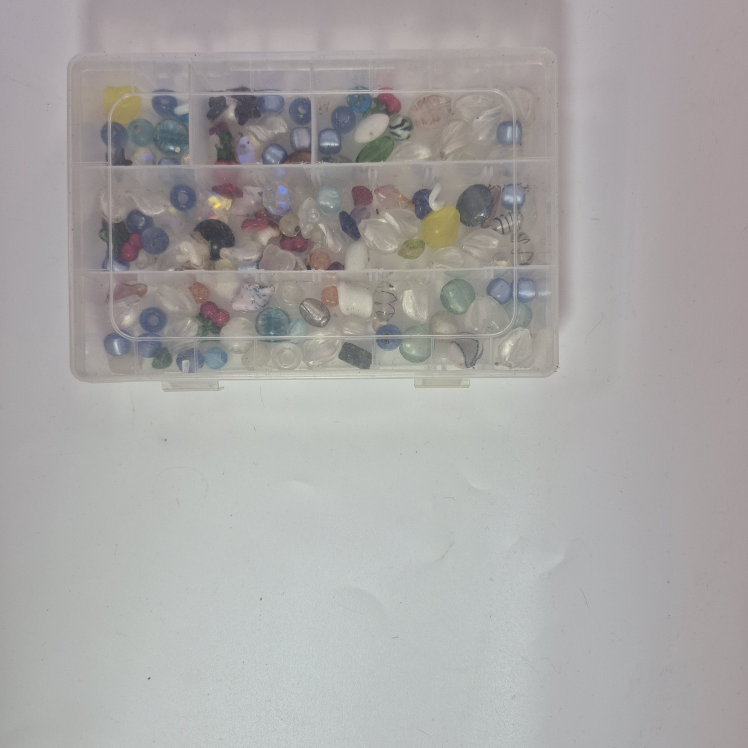 Box of Assorted Beads - photo 2