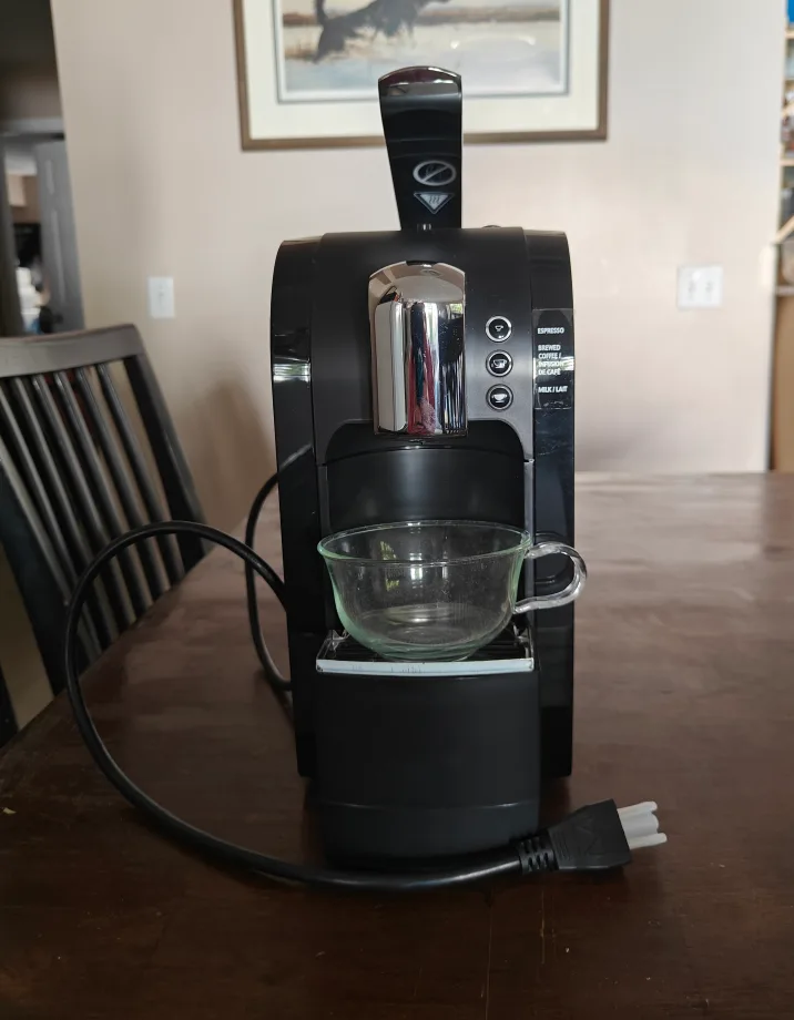 Nespresso Coffee Machine - Black 🧡💖 image indicator(4)