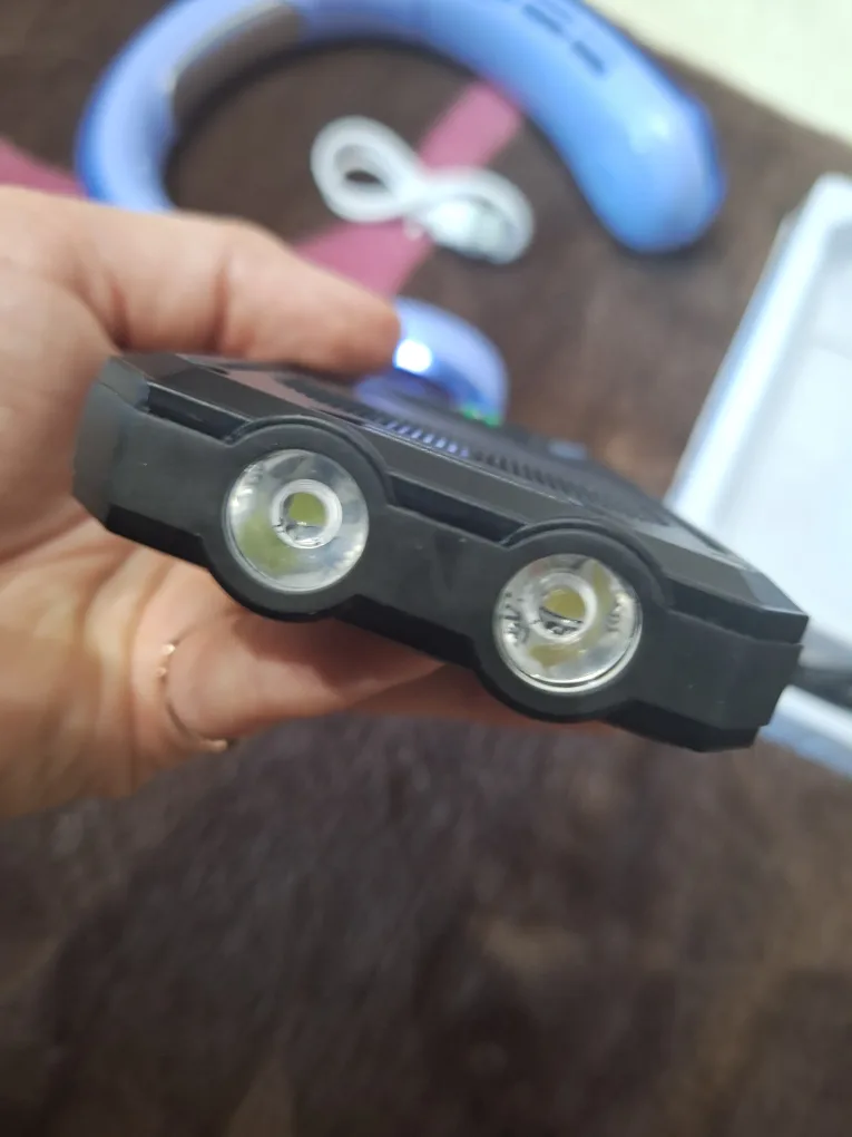 NEW Neck Fan and 10,000 mAh Solar Charger 🔋 image indicator(10)