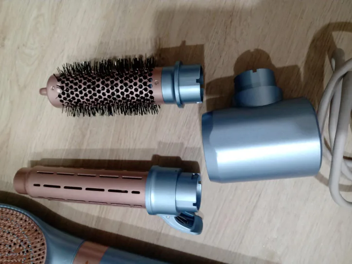 Conair InfinitiPRO DigitalAIRE Styling System image indicator(2)