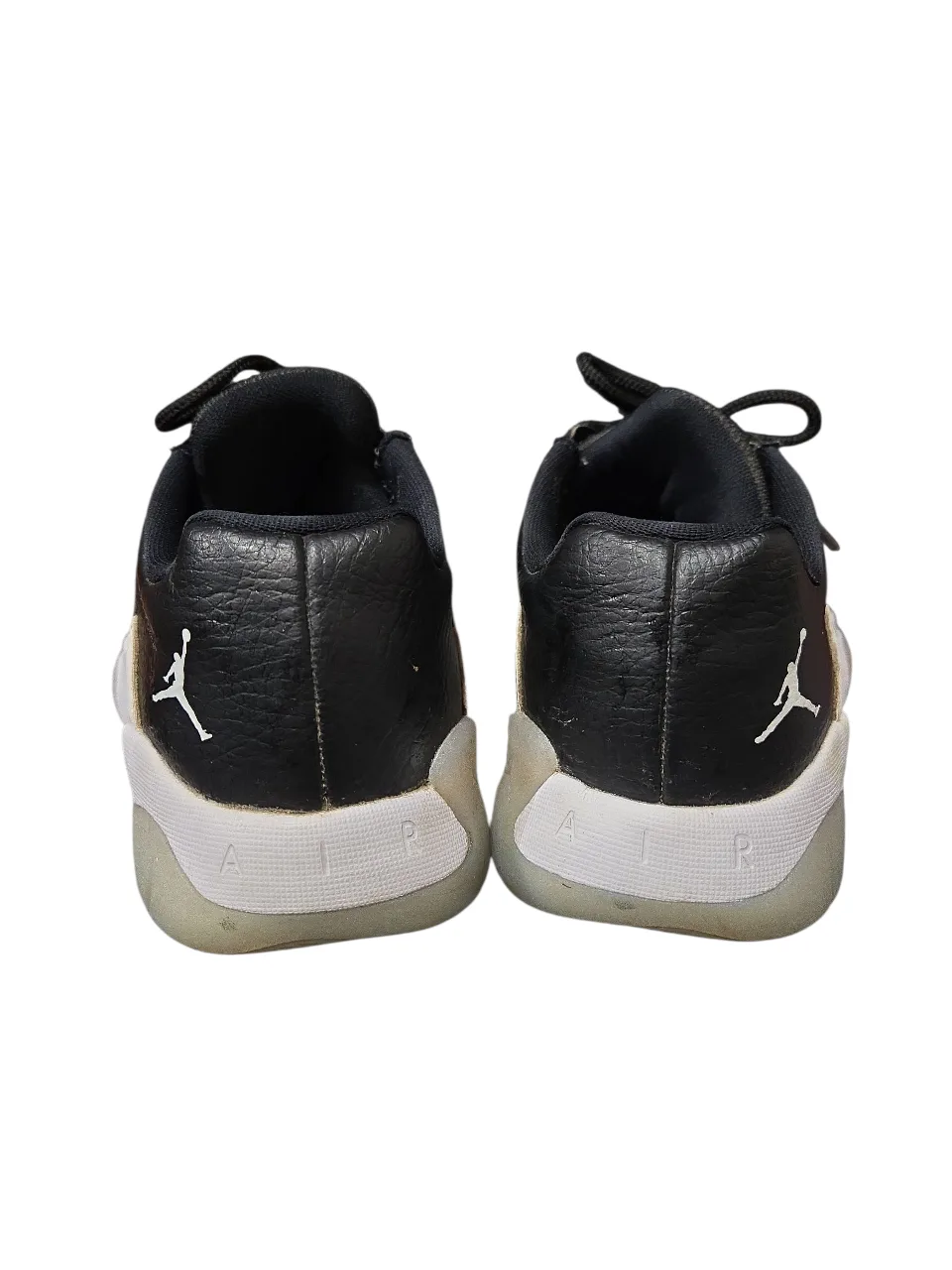 Air Jordan 11 CMFT Low GS kid's shoes image indicator(5)