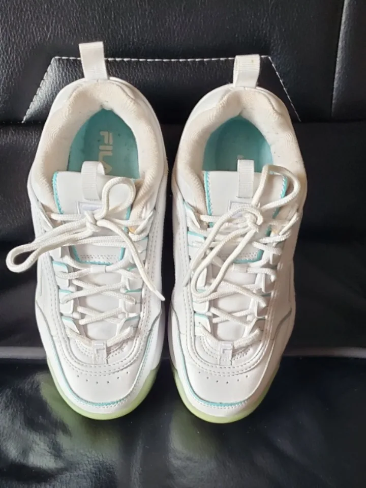 Fila Disruptor White Sneakers image indicator(5)