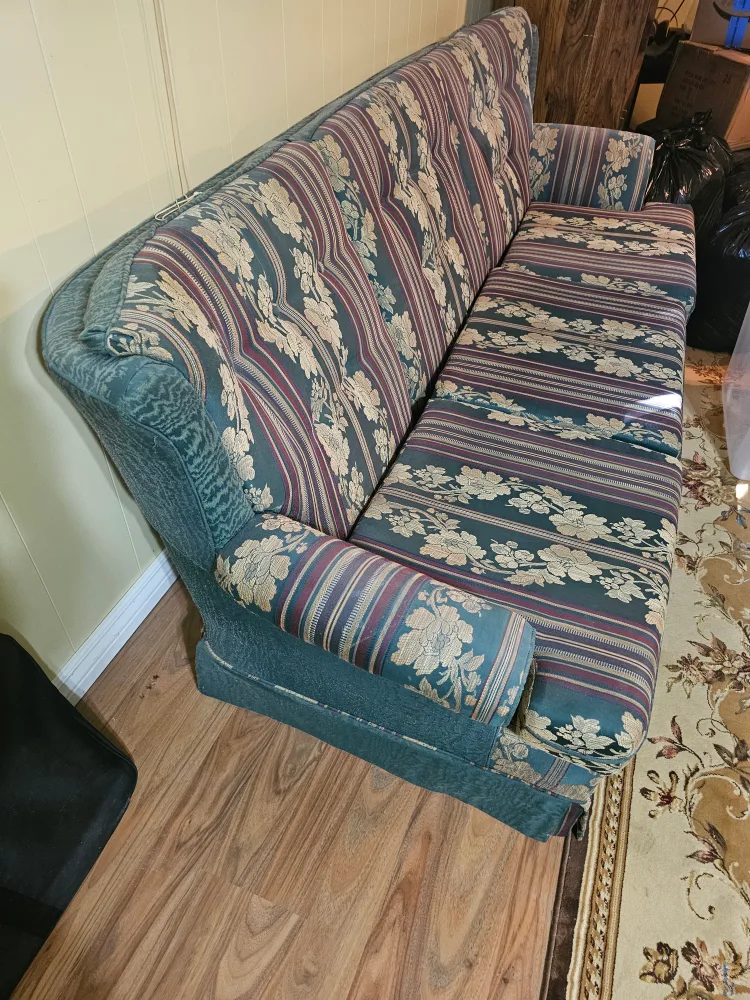 Floral Sofa and Armchair Set image indicator(4)