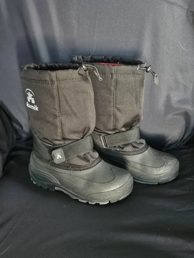 Kamik Black Snow Boots - Youth Size 6 thumbnail
