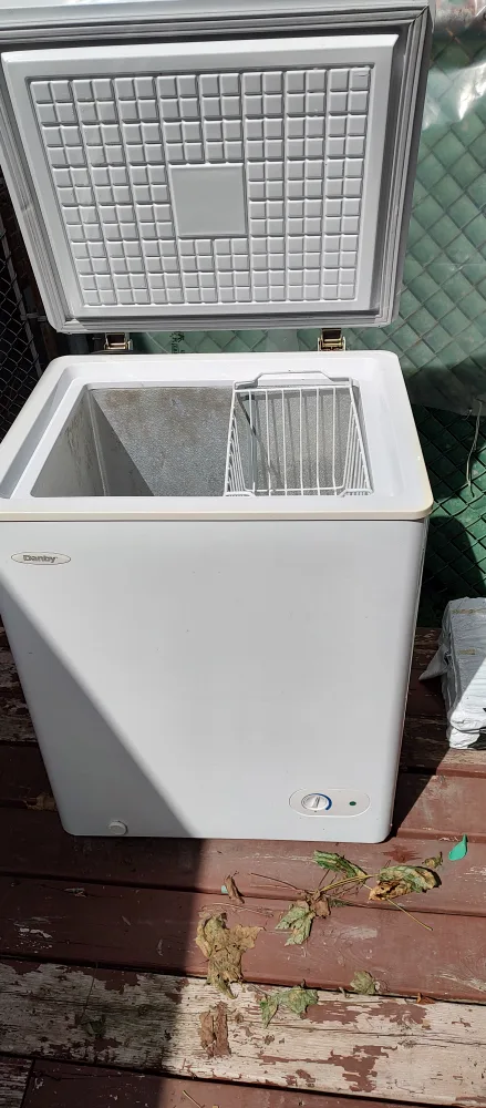 Danby Chest Freezer image indicator(3)