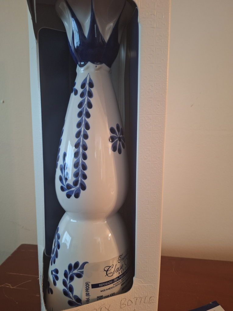 empty for decoration only Clase Azul Reposado Tequila Bottle - photo 3