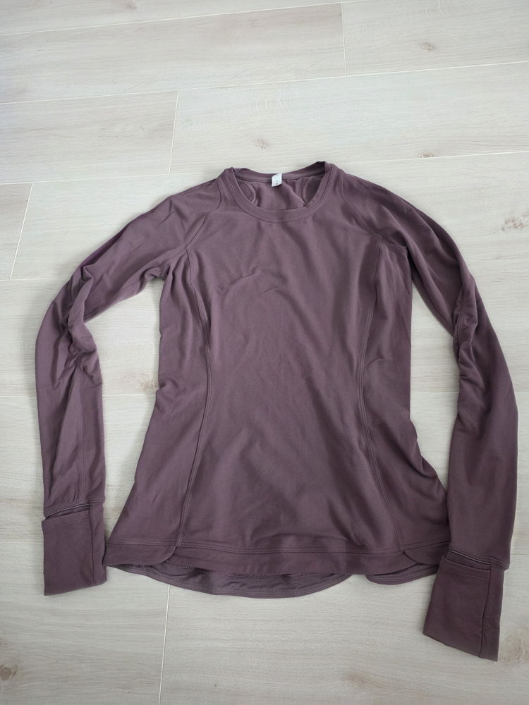 Lululemon Long Sleeve Top, Size 6