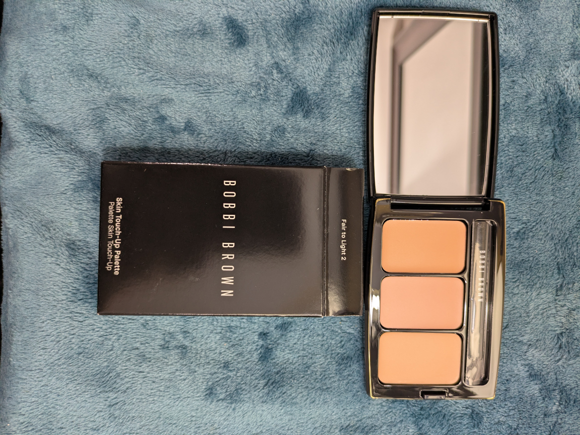 Bobbi Brown Skin Touch-Up Palette - Fair to Light 2 - photo 2
