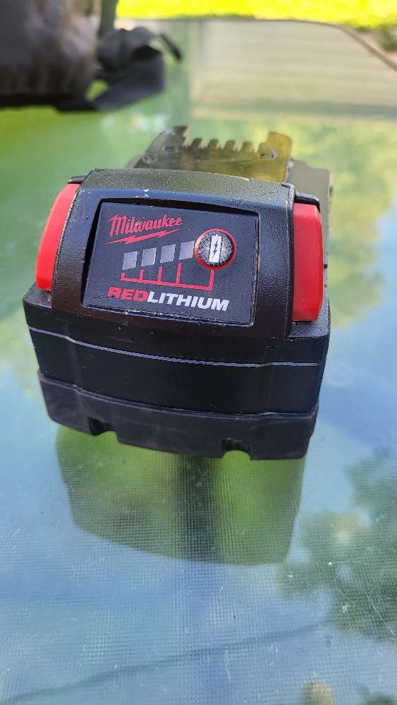 Milwaukee M18 REDLITHIUM XC5.0 Battery - photo 2