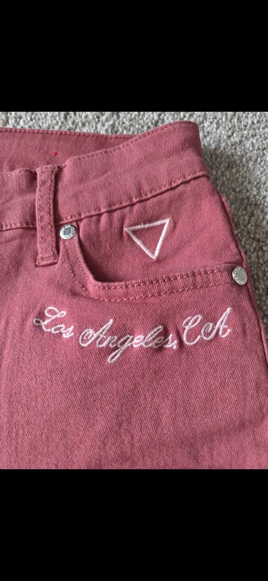 New Guess Jeans - Size 25 image indicator(3)