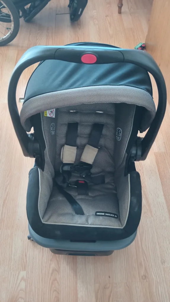 Graco SnugRide SnugLock 35 Infant Car Seat