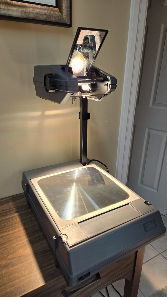 3M Overhead Projector