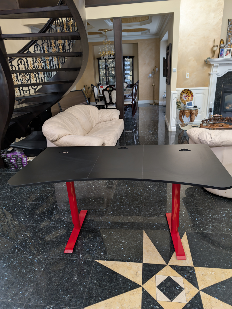 Arozzi Arena Ultrawide Curved Gaming Desk - photo 4