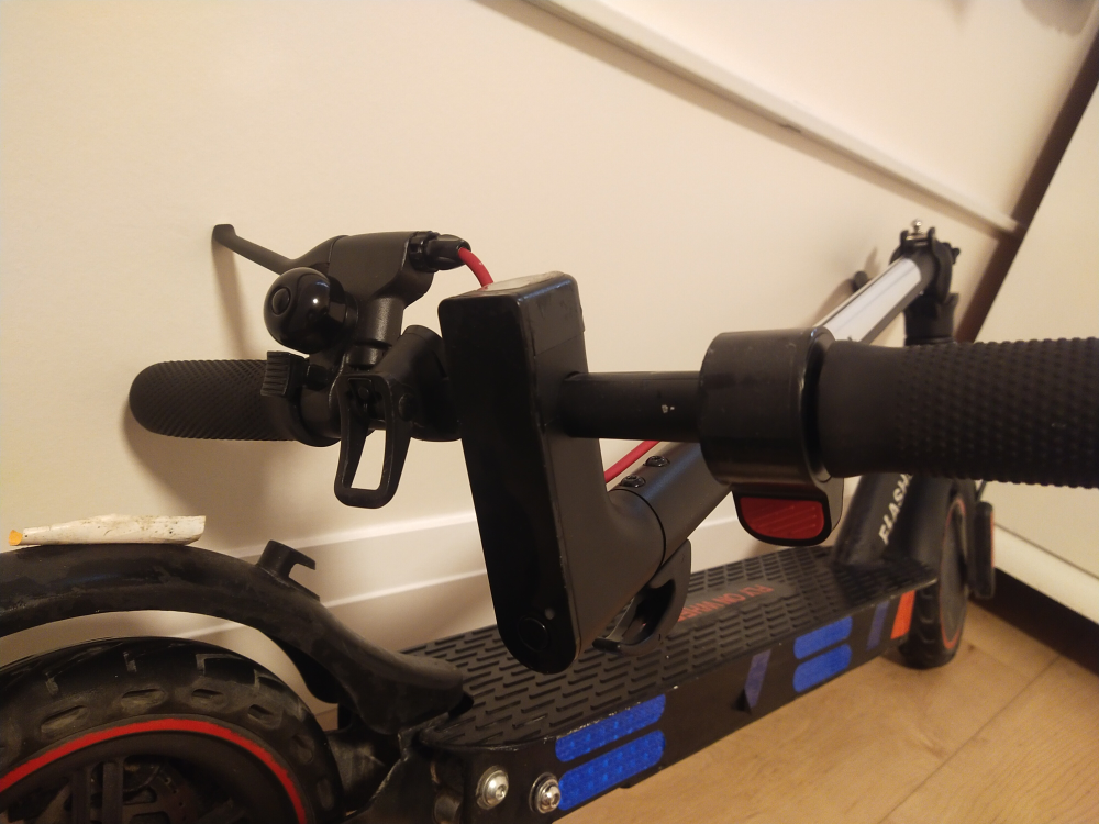 Flyon Wheels Flash 5.0 Electric Scooter - photo 4