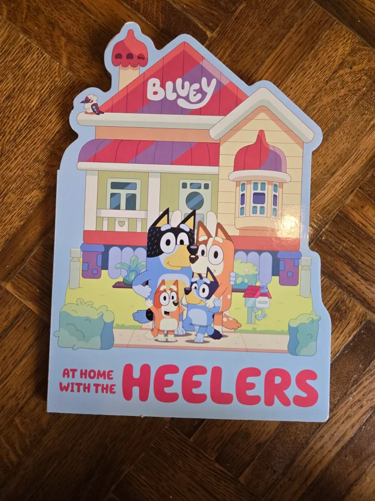 Bluey: At Home With The Heelers Book 🧡 thumbnail