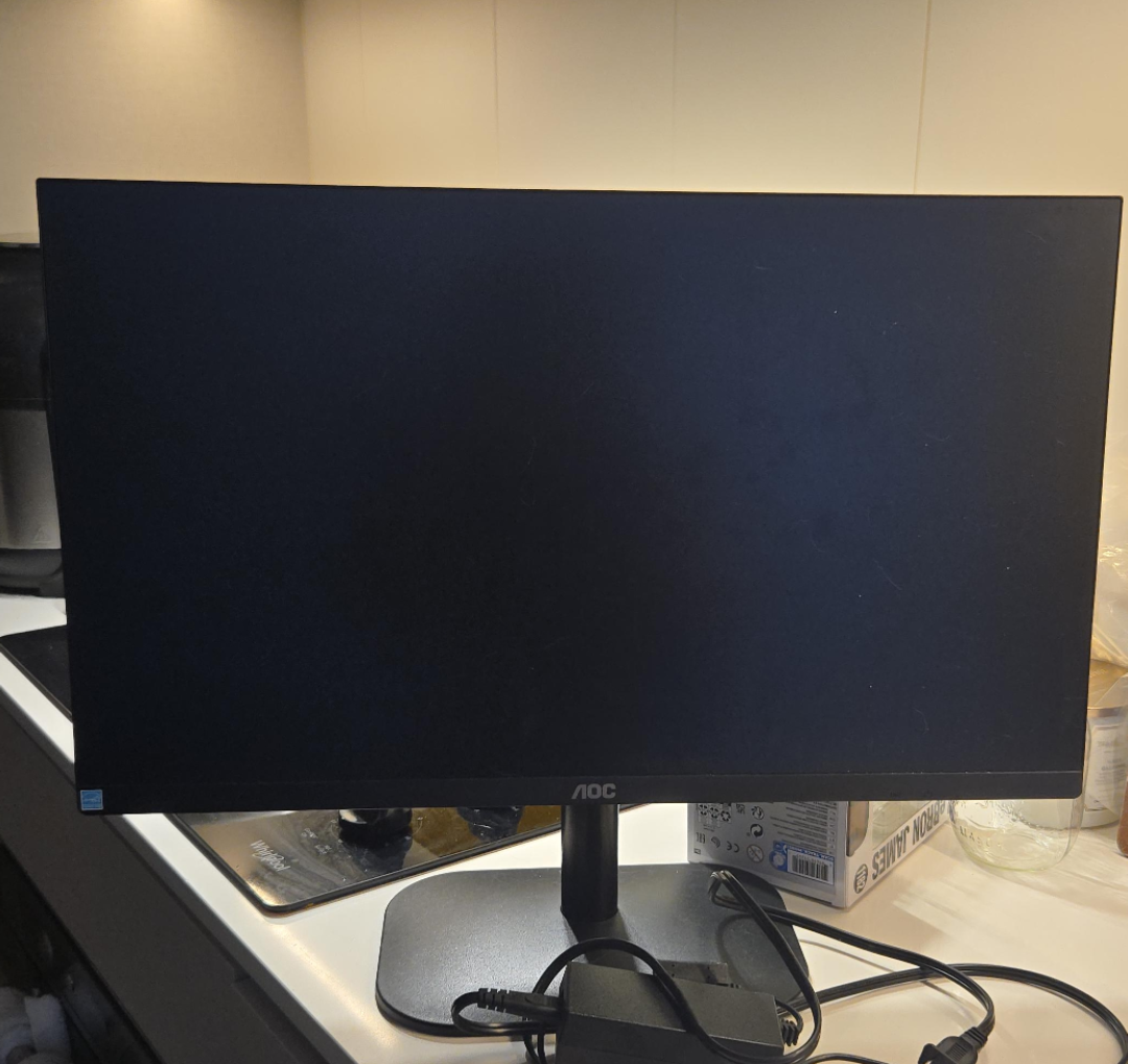 AOC Monitor