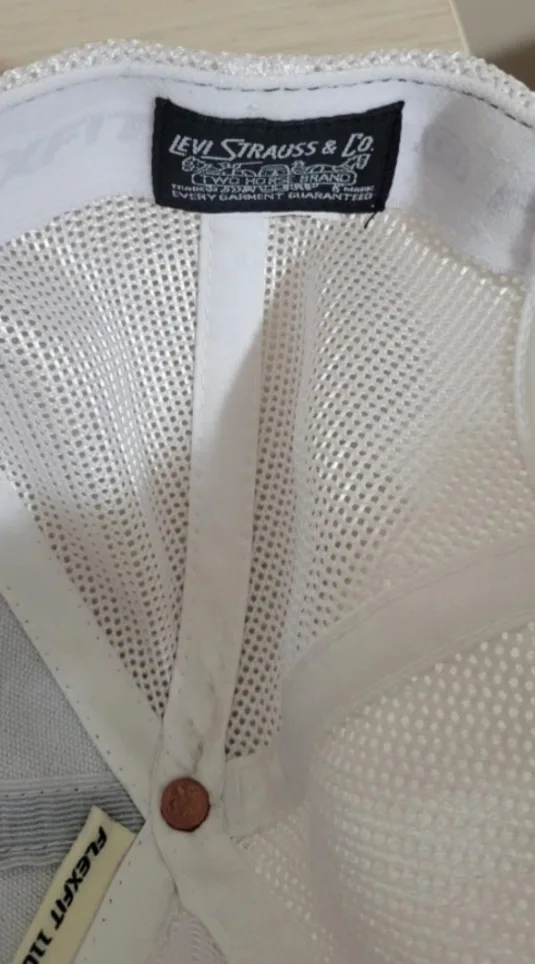 Athentic Levi's California Trucker Hat - Blue/White image indicator(4)