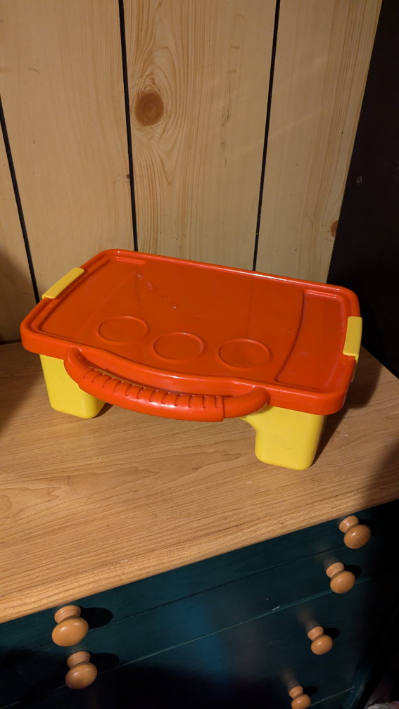 Play-Doh Fun Factory Tool Box