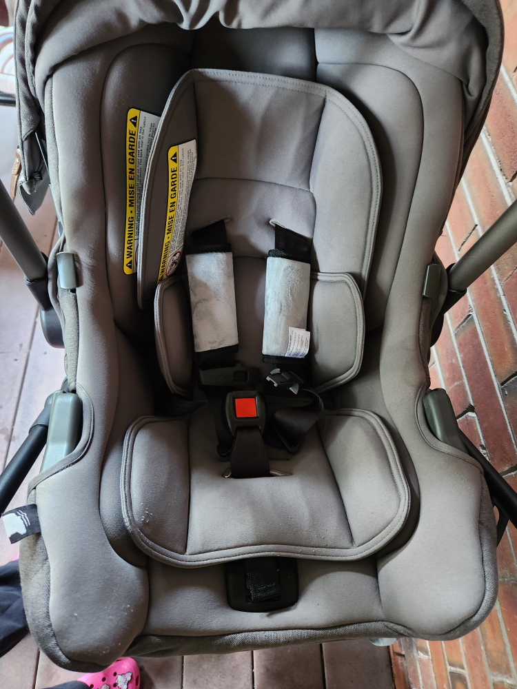Nuna pipa& mompush bassinet stroller travelsystem. - photo 2