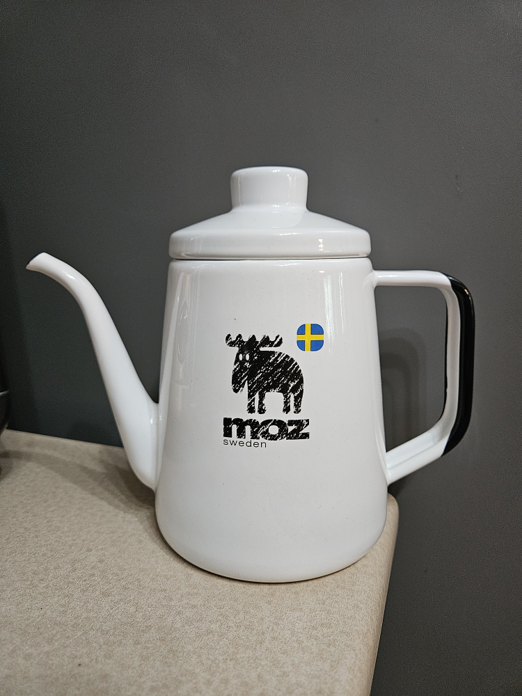 Moz Sweden White Enamel Kettle