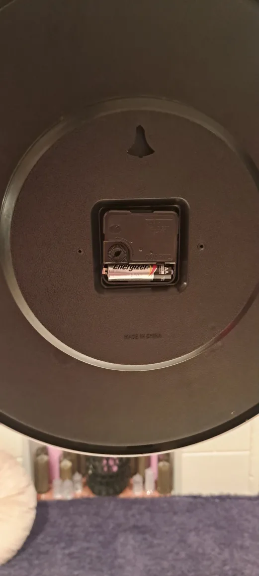 large Rose Gold wall clock image indicator(4)